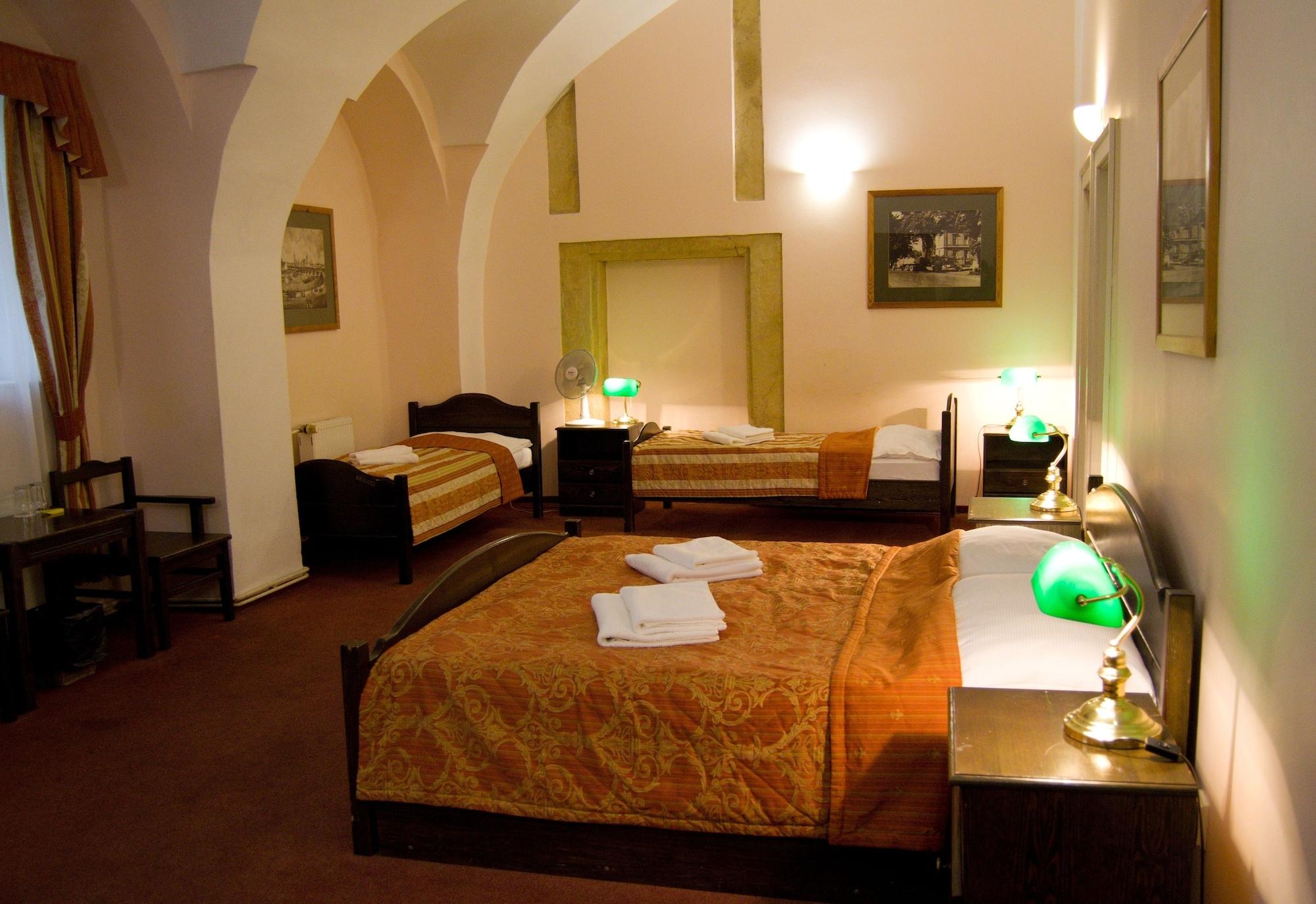 U Medvidku-Brewery Hotel Prague Luaran gambar