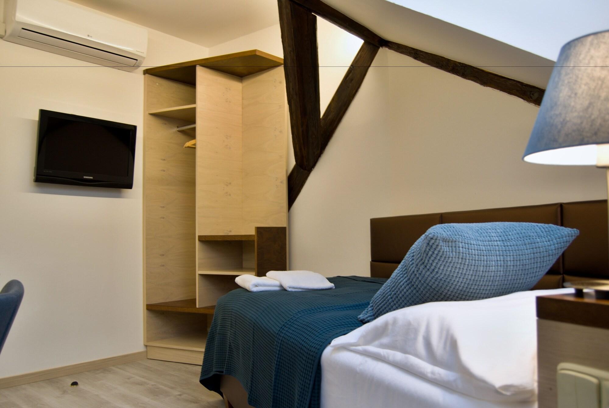 U Medvidku-Brewery Hotel Prague Luaran gambar