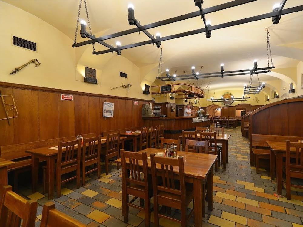 U Medvidku-Brewery Hotel Prague Luaran gambar